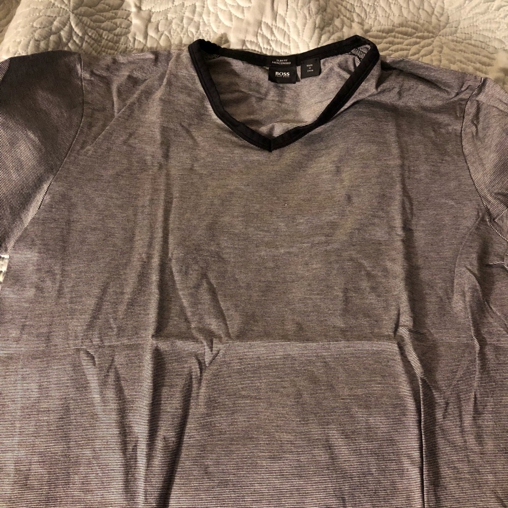 Hugo Boss Mens mercerized cotton v-neck